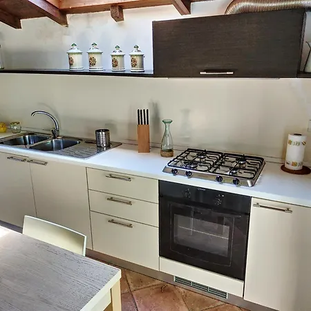 Agriturismo La Casa Del Vecchio Mulino Фермерский дом Carassai
