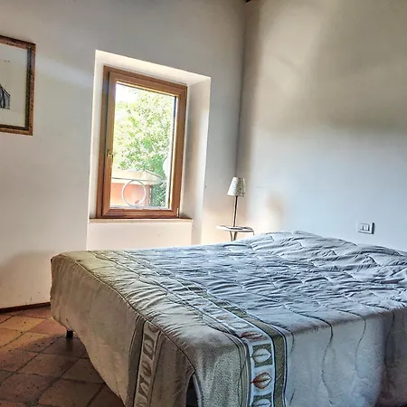 Agriturismo La Casa Del Vecchio Mulino Фермерский дом Carassai